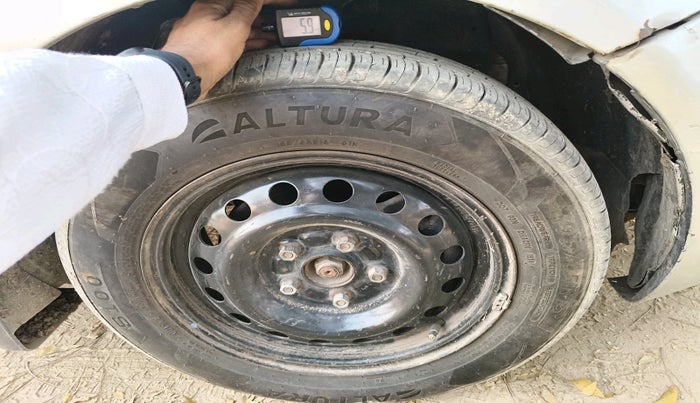 2011 Maruti SX4 VDI, Diesel, Manual, 2,20,108 km, tyre