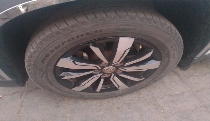 2020 MG HECTOR SHARP 1.5 DCT PETROL, Petrol, Automatic, 35,012 km, tyre