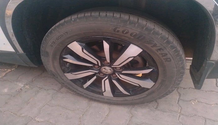 2020 MG HECTOR SHARP 1.5 DCT PETROL, Petrol, Automatic, 35,012 km, tyre