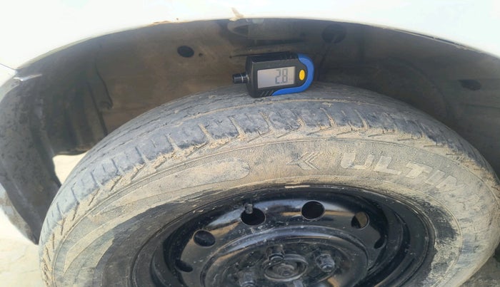 2015 Maruti Wagon R 1.0 LXI CNG, CNG, Manual, 1,75,060 km, tyre