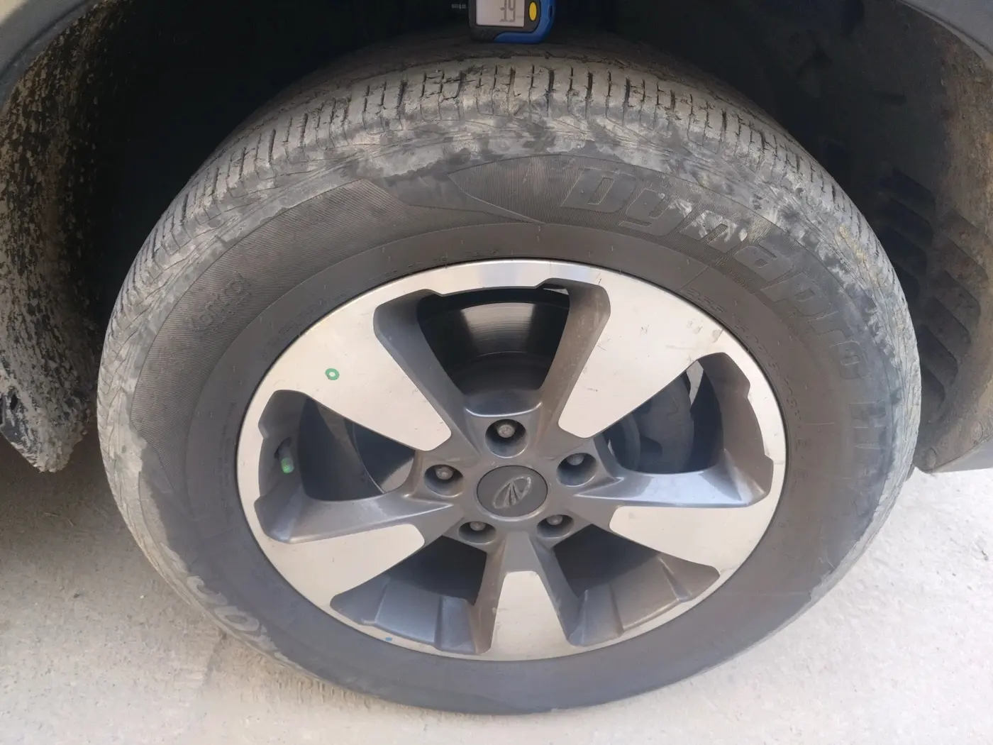 2021 Mahindra ALTURAS G4 4WD AT, Diesel, Automatic, 50,686 km, tyre