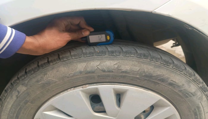 2013 Maruti Swift VXI, Petrol, Manual, 70,727 km, tyre