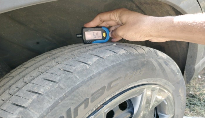 2023 Hyundai VENUE S 1.2, Petrol, Manual, 53,846 km, tyre