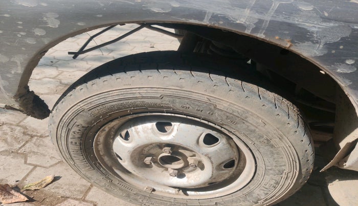 2016 Maruti Eeco 5 STR WITH A/C+HTR, CNG, Manual, 1,41,125 km, tyre