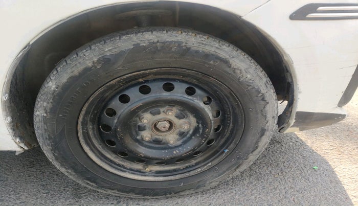 2021 Maruti Ertiga VXI CNG, CNG, Manual, 1,78,397 km, tyre