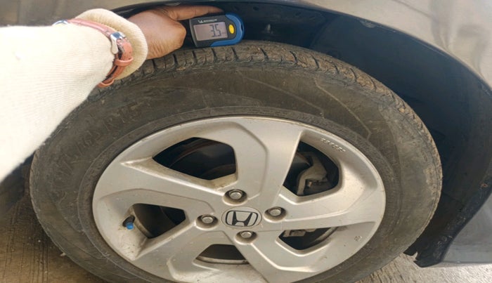 2016 Honda City 1.5L I-VTEC VX CVT, CNG, Automatic, 77,903 km, tyre