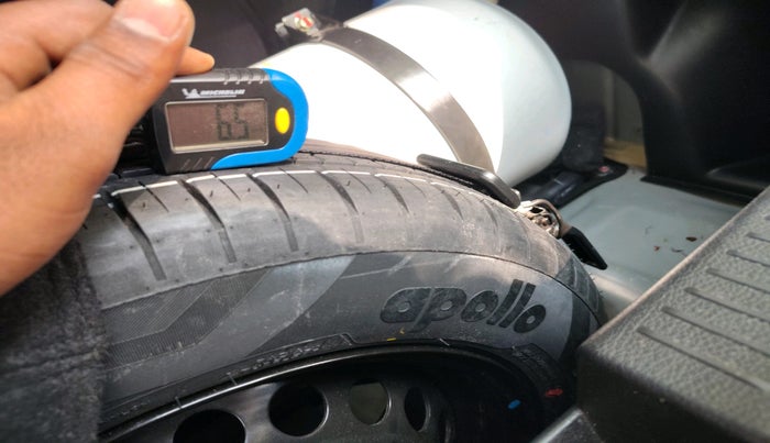 2022 Maruti Baleno  ZETA CNG 1.2L, CNG, Manual, 35,010 km, tyre