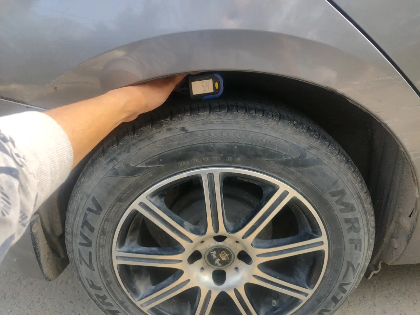 2016 Maruti Ciaz VDI SHVS, Diesel, Manual, 35,041 km, tyre