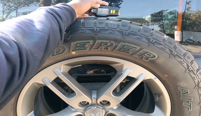 2022 Mahindra Thar LX HT PETROL 4WD MT, Petrol, Manual, 12,741 km, tyre