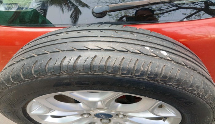 2013 Ford Ecosport TITANIUM 1.0L ECOBOOST, Petrol, Manual, 94,344 km, tyre