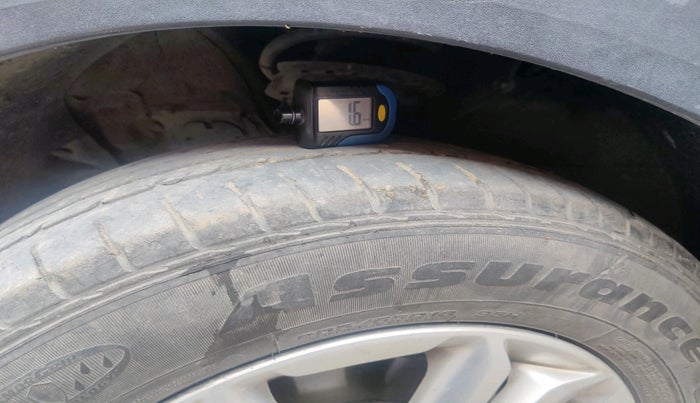 2017 Hyundai Creta E PLUS 1.4 DIESEL, Diesel, Manual, 1,27,595 km, tyre