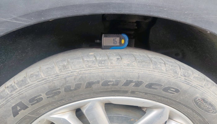 2017 Hyundai Creta E PLUS 1.4 DIESEL, Diesel, Manual, 1,27,595 km, tyre