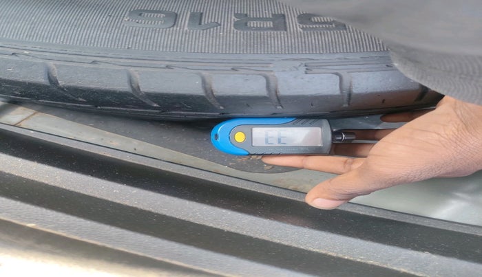 2017 Hyundai Creta E PLUS 1.4 DIESEL, Diesel, Manual, 1,27,595 km, tyre