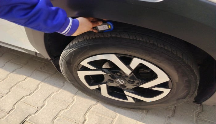 2021 Nissan MAGNITE XV MT, Petrol, Manual, 52,913 km, tyre