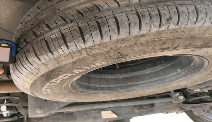 2023 Tata Safari ACCOMPLISHED PLUS DUAL TONE AT, Diesel, Automatic, 1,40,983 km, tyre