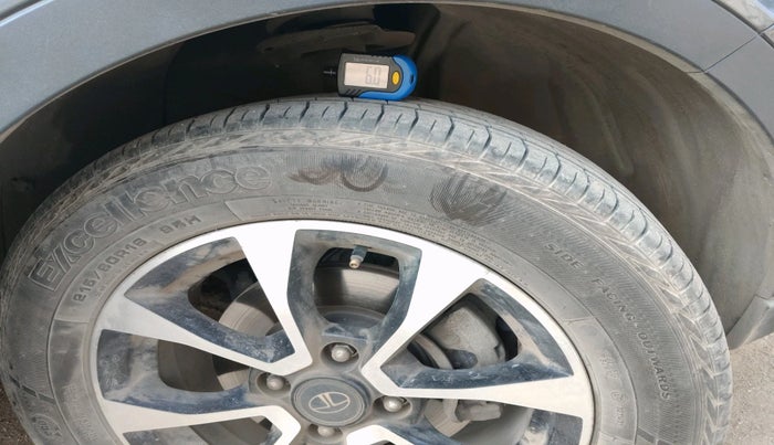 2020 Tata NEXON XZA PLUS (O) PETROL, Petrol, Automatic, 31,395 km, tyre