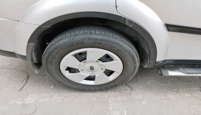 2015 Mahindra XUV500 W6, Diesel, Manual, 91,389 km, tyre