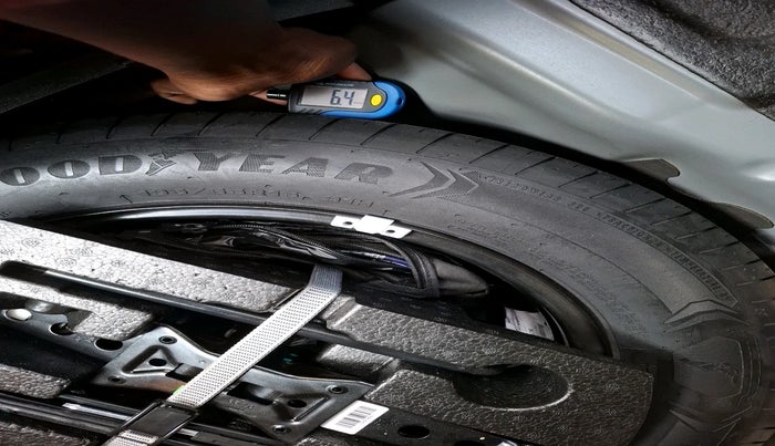 2022 Skoda KUSHAQ AMBITION 1.0L TSI MT, Petrol, Manual, 27,980 km, tyre