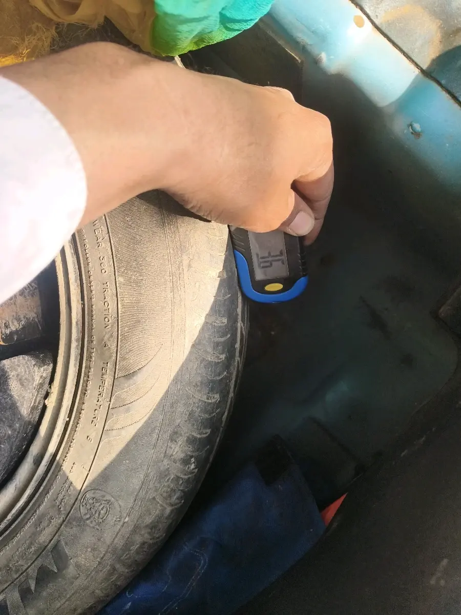 2018 Tata NEXON XM PETROL, Petrol, Manual, 81,213 km, tyre