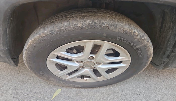 2019 Jeep Compass SPORT PLUS 2.0 DIESEL, Diesel, Manual, 1,04,726 km, tyre