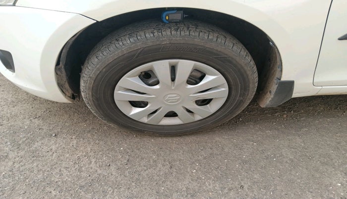 2012 Maruti Swift VDI, Diesel, Manual, 2,95,648 km, tyre