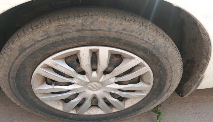 2017 Maruti Swift Dzire VXI, Petrol, Manual, 48,063 km, tyre