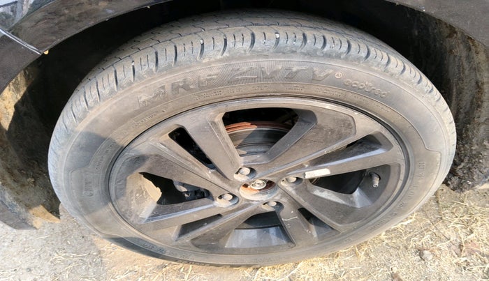 2022 Tata ALTROZ XZ PLUS PETROL DARK EDITION, Petrol, Manual, 26,222 km, tyre