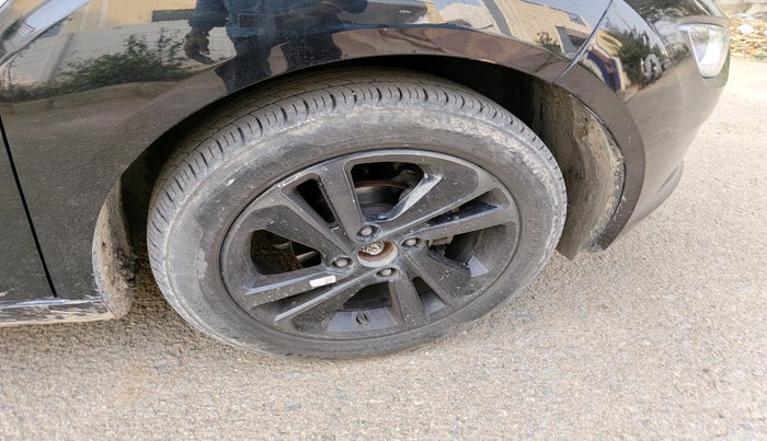 2022 Tata ALTROZ XZ PLUS PETROL DARK EDITION, Petrol, Manual, 26,222 km, tyre