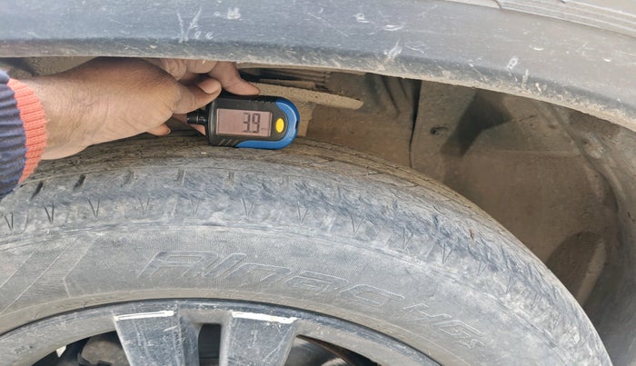 2018 Maruti Vitara Brezza ZDI AMT, Diesel, Automatic, 94,871 km, tyre