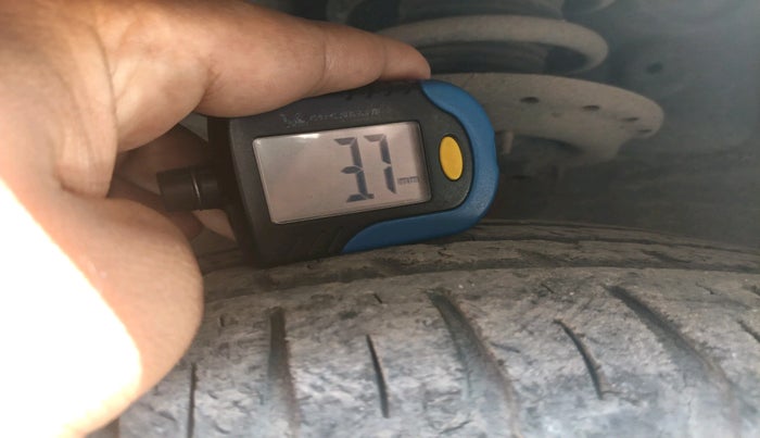 2015 Hyundai Grand i10 MAGNA 1.2 KAPPA VTVT, Petrol, Manual, 14,165 km, tyre