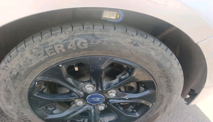 2015 Ford Figo Aspire TITANIUM 1.2 PETROL, CNG, Manual, 92,238 km, tyre