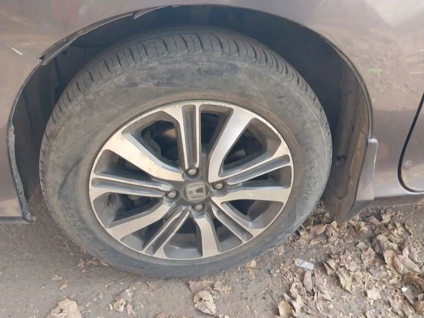 2017 Honda City 1.5L I-VTEC V MT, Petrol, Manual, 58,611 km, tyre