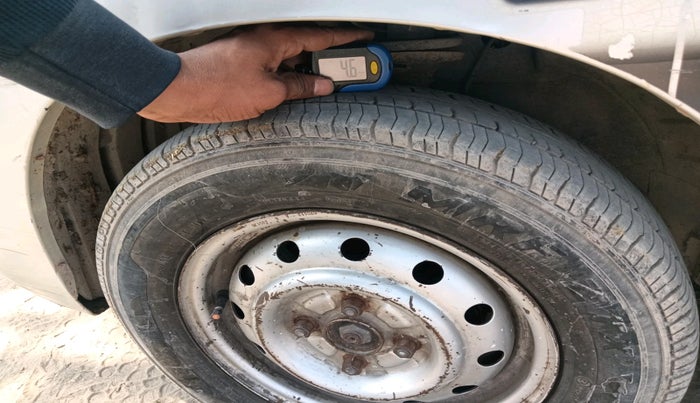 2013 Maruti Wagon R 1.0 VXI, CNG, Manual, 99,715 km, tyre