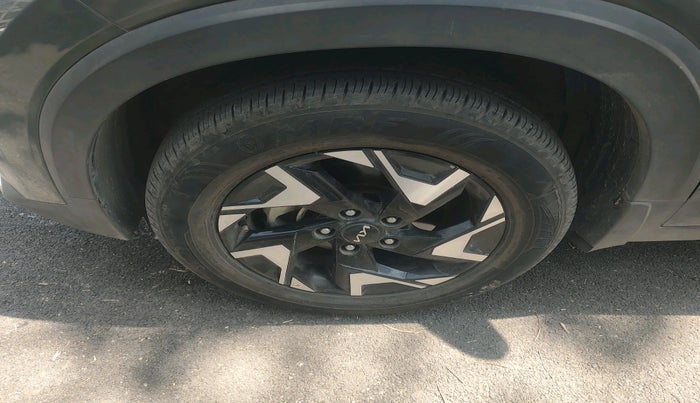 2024 KIA SONET GTX PLUS 1.5 DIESEL AT, Diesel, Automatic, 11,875 km, tyre