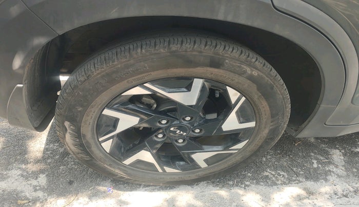 2024 KIA SONET GTX PLUS 1.5 DIESEL AT, Diesel, Automatic, 11,875 km, tyre