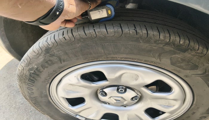 2013 Renault Duster 110 PS RXL DIESEL, Diesel, Manual, 1,42,140 km, tyre