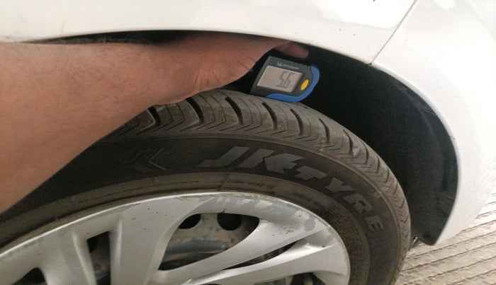 2020 Hyundai AURA S 1.2 CNG, CNG, Manual, 1,42,352 km, tyre