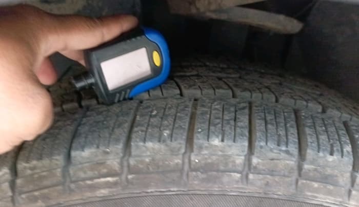 2020 Mahindra XUV500 W7, Diesel, Manual, 69,200 km, tyre