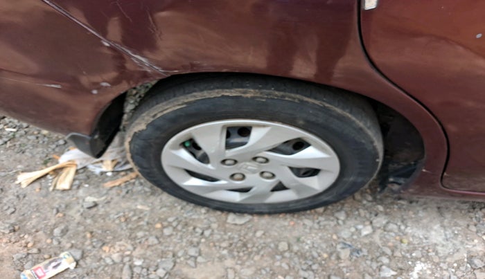 2014 Honda Amaze 1.5L I-DTEC S, Diesel, Manual, 1,08,548 km, tyre