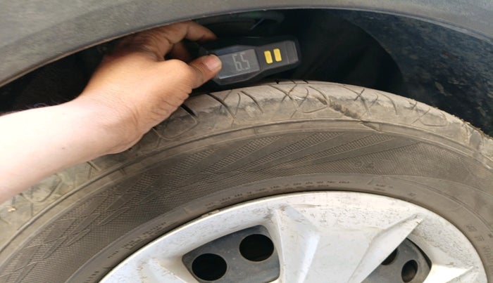 2019 Hyundai Creta E PLUS 1.6 PETROL, CNG, Manual, 86,628 km, tyre