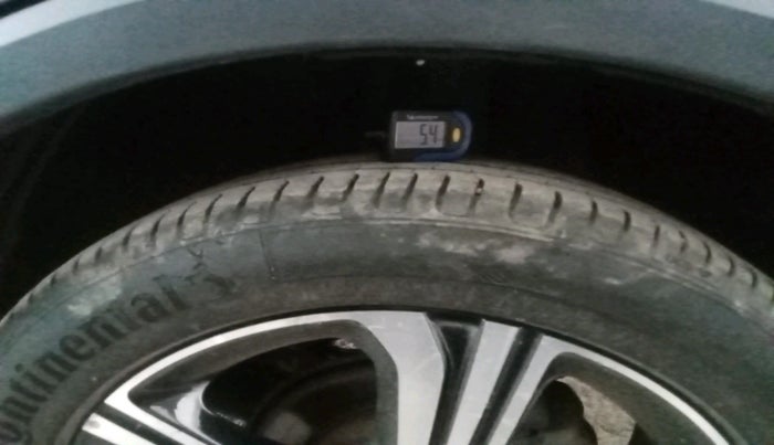 2022 MG ASTOR SHARP 1.5 MT, Petrol, Manual, 18,394 km, tyre