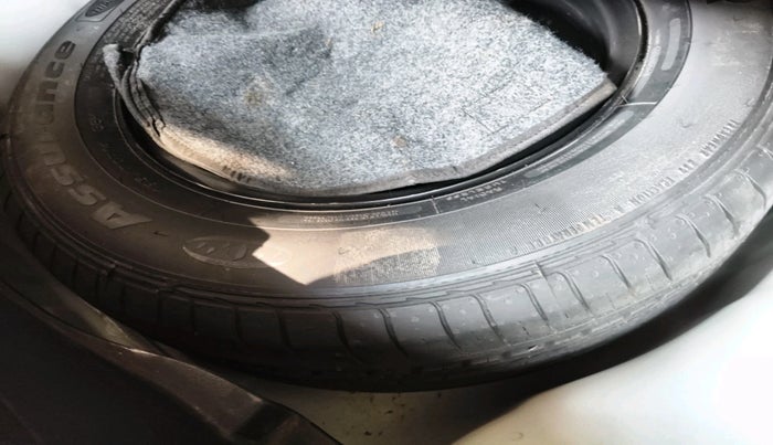 2022 Hyundai NEW I20 MAGNA 1.2 MT, Petrol, Manual, 64,058 km, tyre