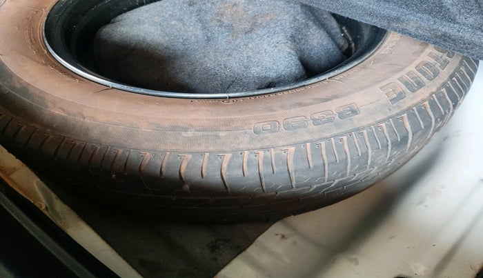 2020 KIA SELTOS HTK 1.5 PETROL, Petrol, Manual, 1,33,066 km, tyre