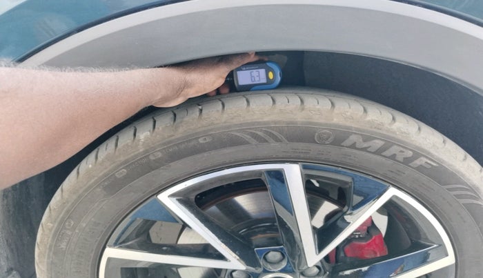 2025 Skoda KUSHAQ MONTE CARLO 1.5L TSI DSG, Petrol, Automatic, 2,336 km, tyre