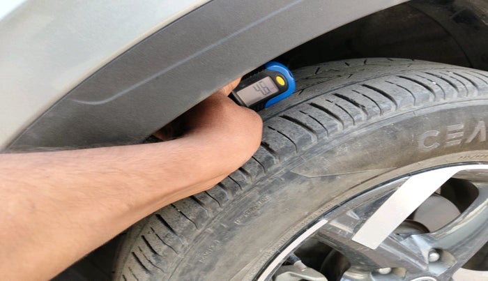 2019 Hyundai VENUE SX 1.0 (O) TURBO, Petrol, Manual, 46,425 km, tyre