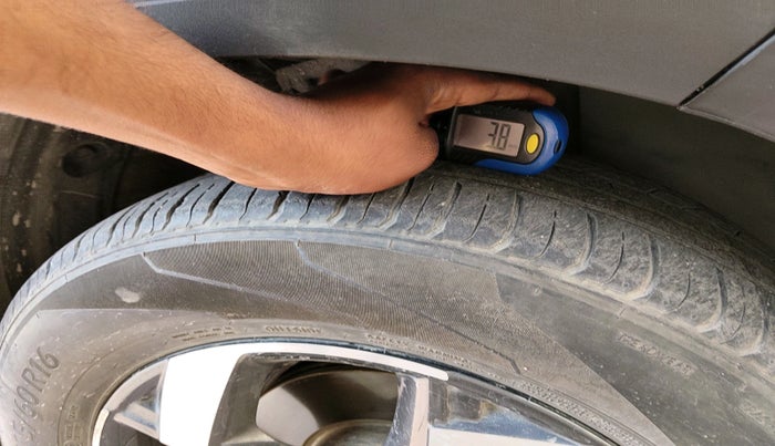 2019 Hyundai VENUE SX 1.0 (O) TURBO, Petrol, Manual, 46,425 km, tyre