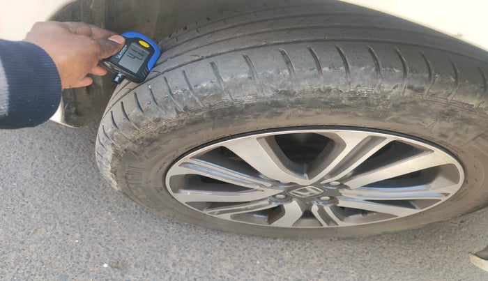 2021 Honda City 1.5L I-VTEC V MT 4TH GEN, CNG, Manual, 60,432 km, tyre