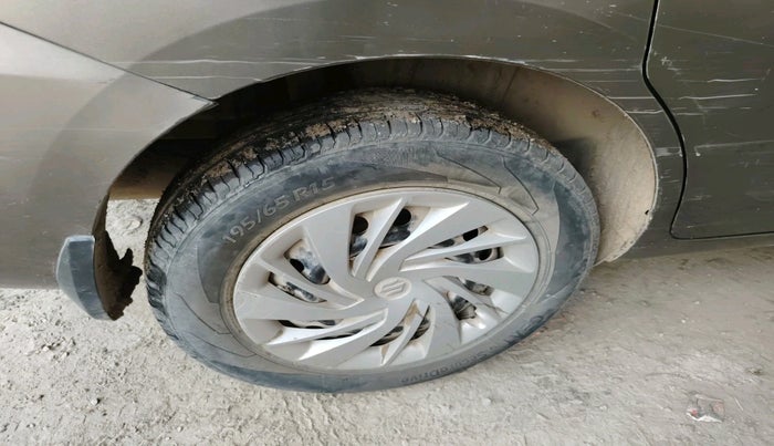 2020 Maruti Ertiga VXI CNG, CNG, Manual, 1,49,838 km, tyre