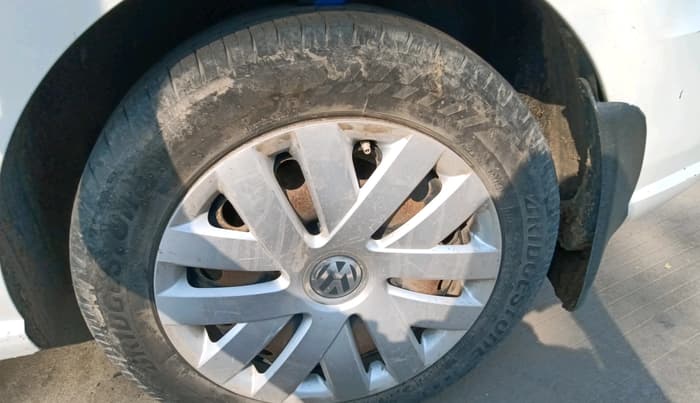 2016 Volkswagen Ameo COMFORTLINE 1.2L, CNG, Manual, 1,47,900 km, tyre