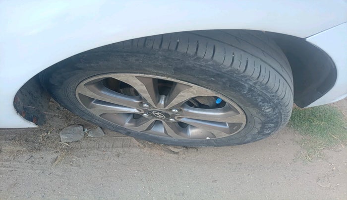 2015 Hyundai Xcent SX 1.1 CRDI (O), Diesel, Manual, 1,13,031 km, tyre